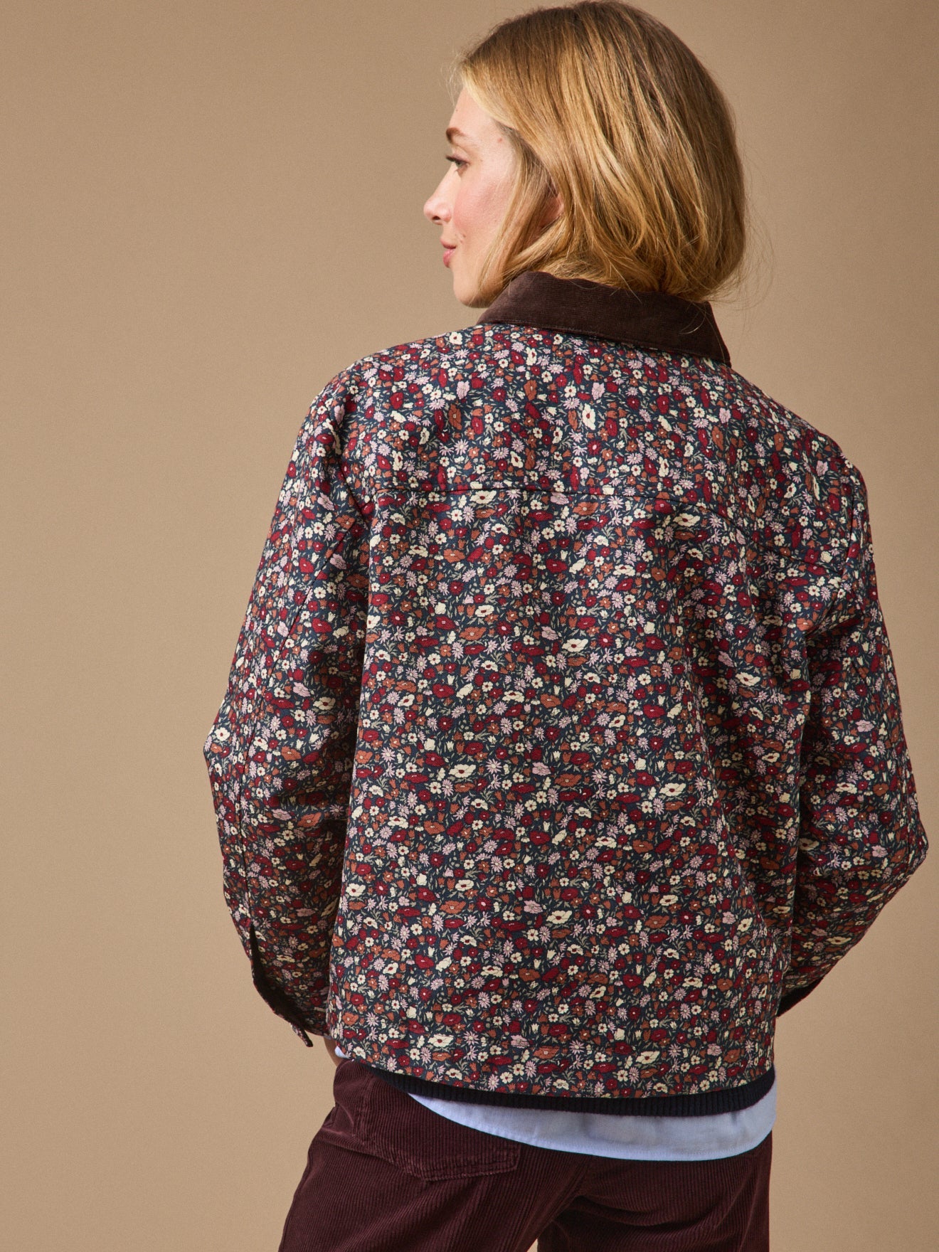 Veste worker femme en coton à motif floral, motif floral sombre – vue 3