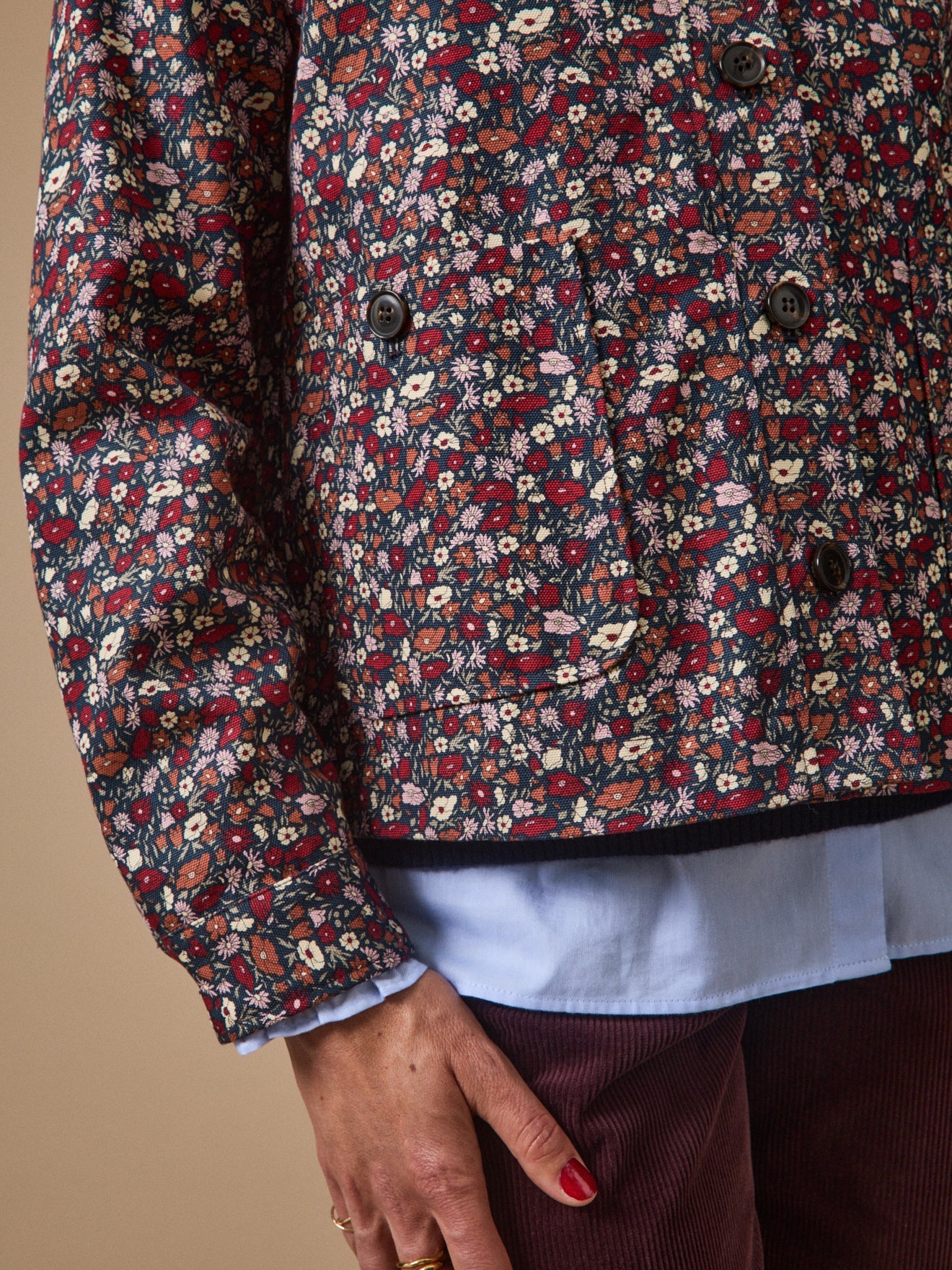 Veste worker femme en coton à motif floral, motif floral sombre – vue 5