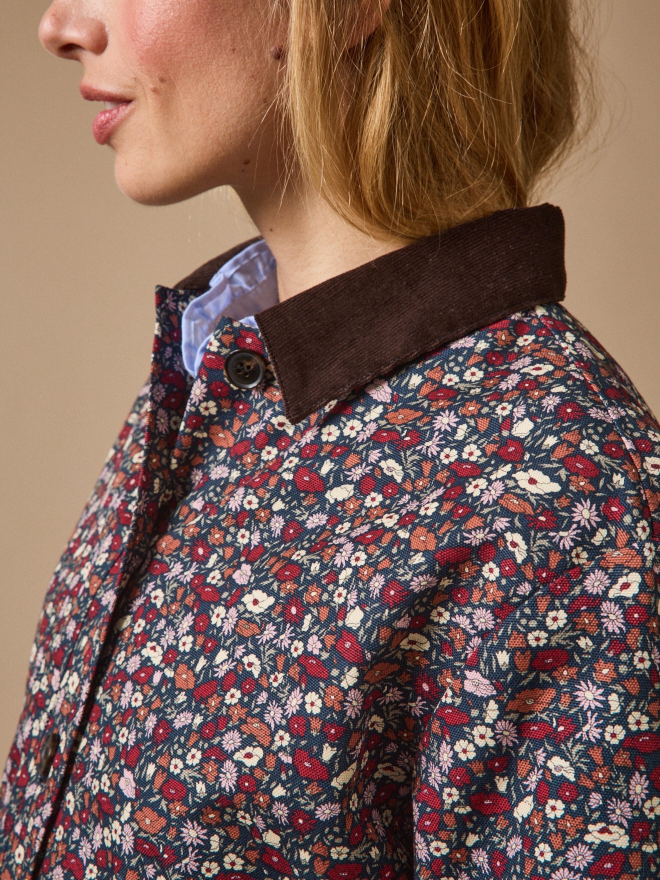 Veste worker femme en coton à motif floral, motif floral sombre – vue 4