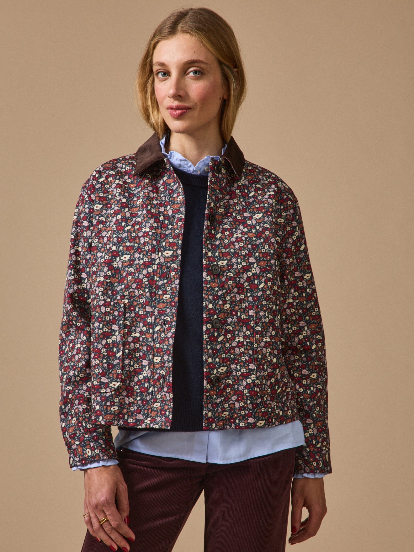 Veste worker femme en coton à motif floral, motif floral sombre – vue 1