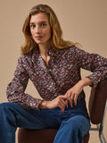 Blouse femme à col volanté – motif floral, motif floral sombre – vue 1