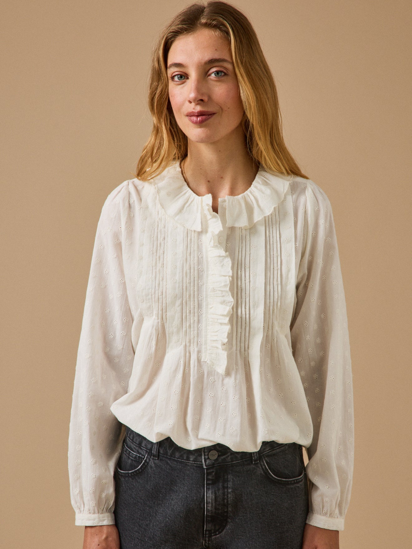 Blouse femme en broderie anglaise – écru, écru – vue 2