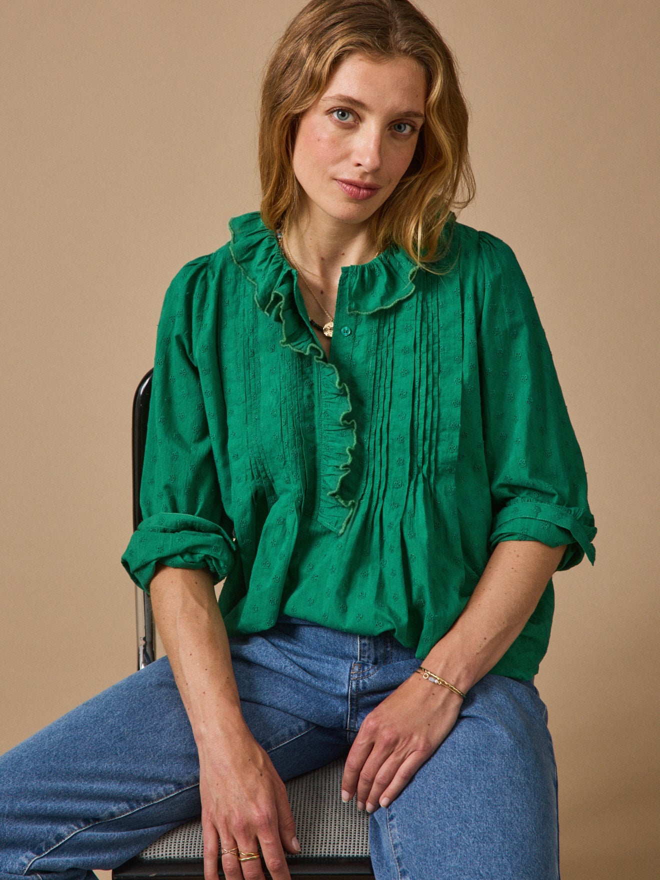 Blouse femme en broderie anglaise – vert gazon, gazon – vue 1