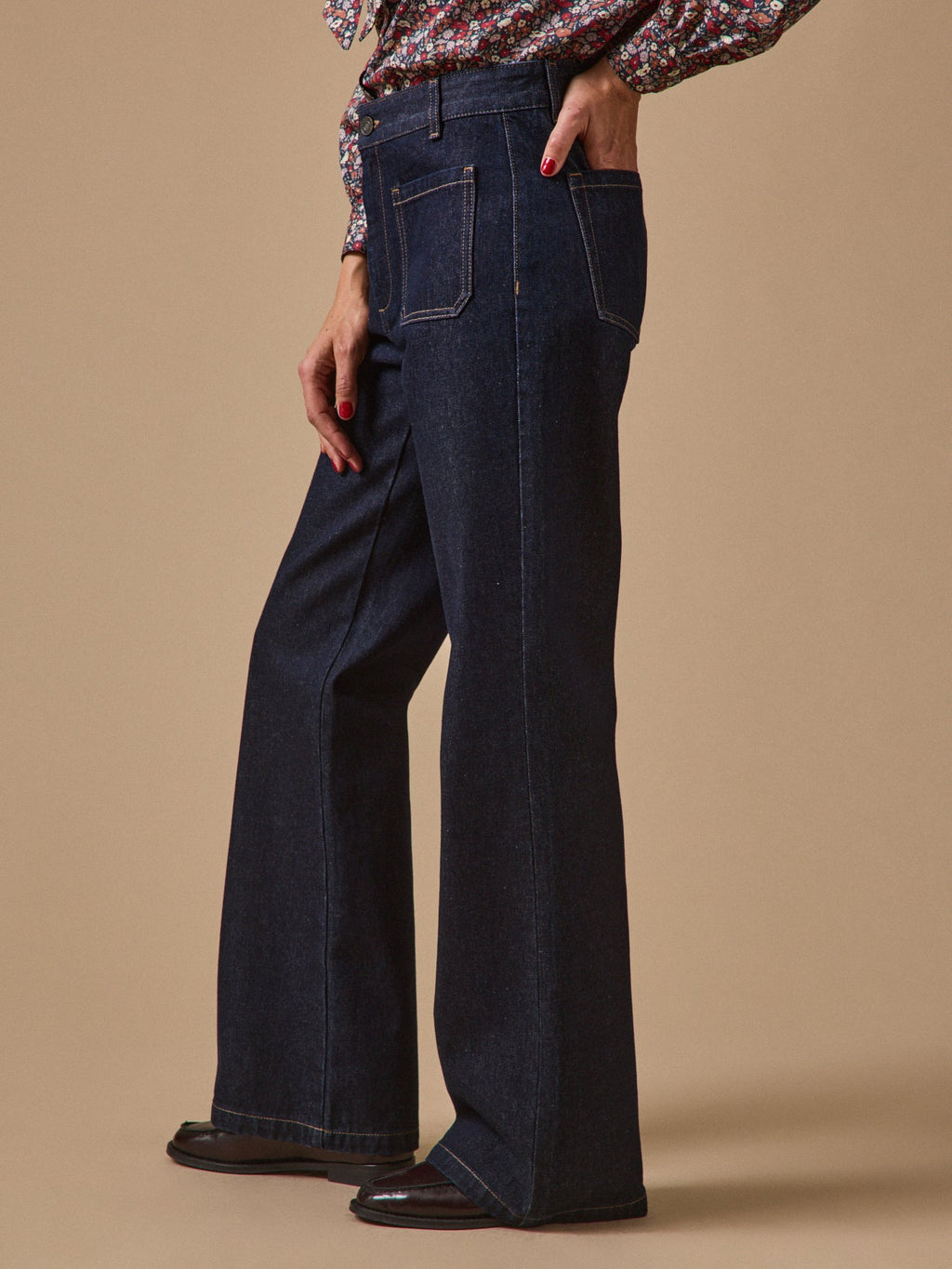 Jean flare femme en denim de coton brut, denim brut – vue 4