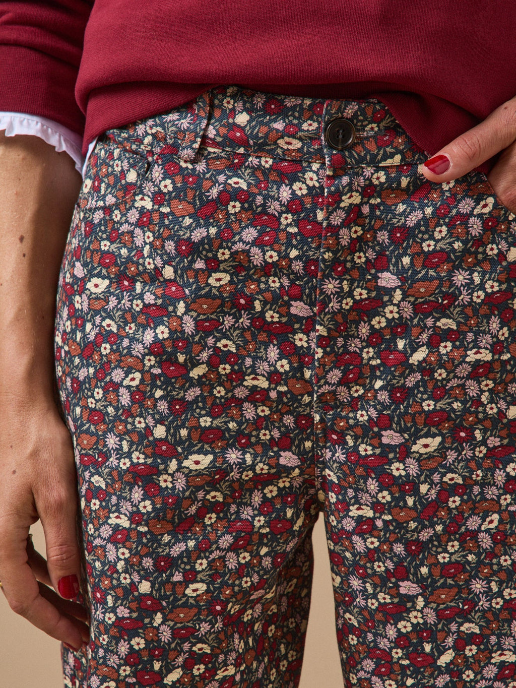 Pantalon large femme en coton à motif floral, motif floral sombre – vue 3