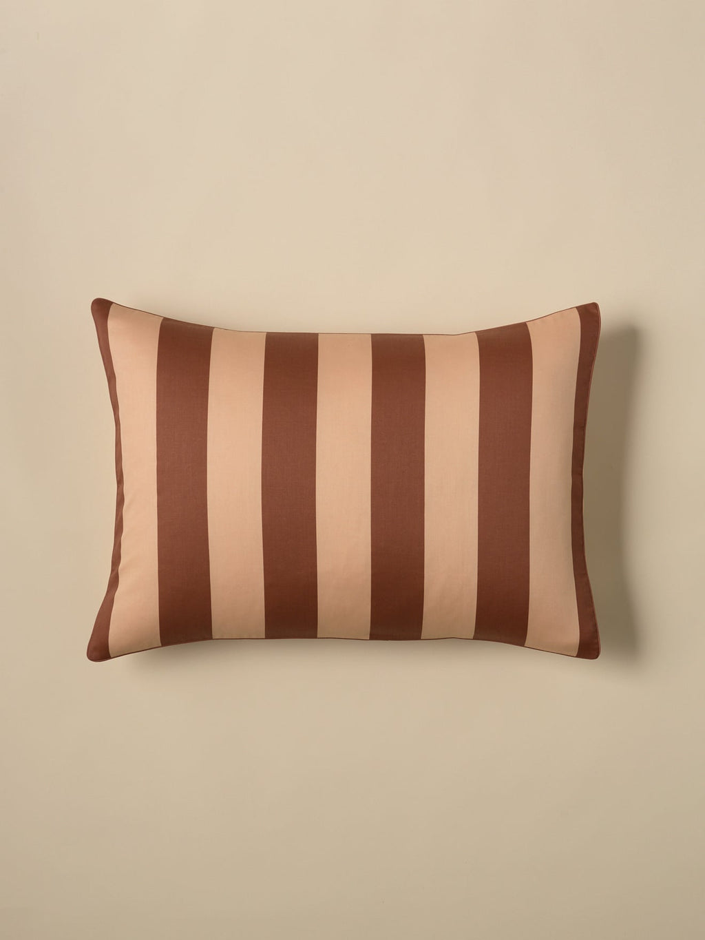 Taie d’oreiller en satin de coton à larges rayures, rayures rose et marron – vue 7