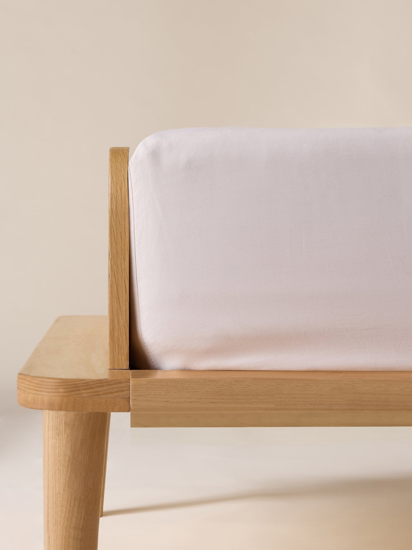 Drap-housse uni en satin de coton – blanc cassé, blanc cassé – vue 1