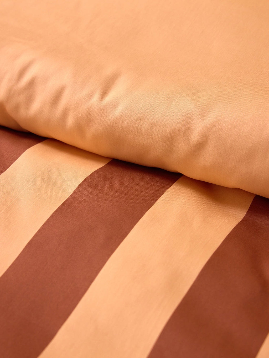Housse de couette en satin de coton à larges rayures, rayures rose et marron – vue 3