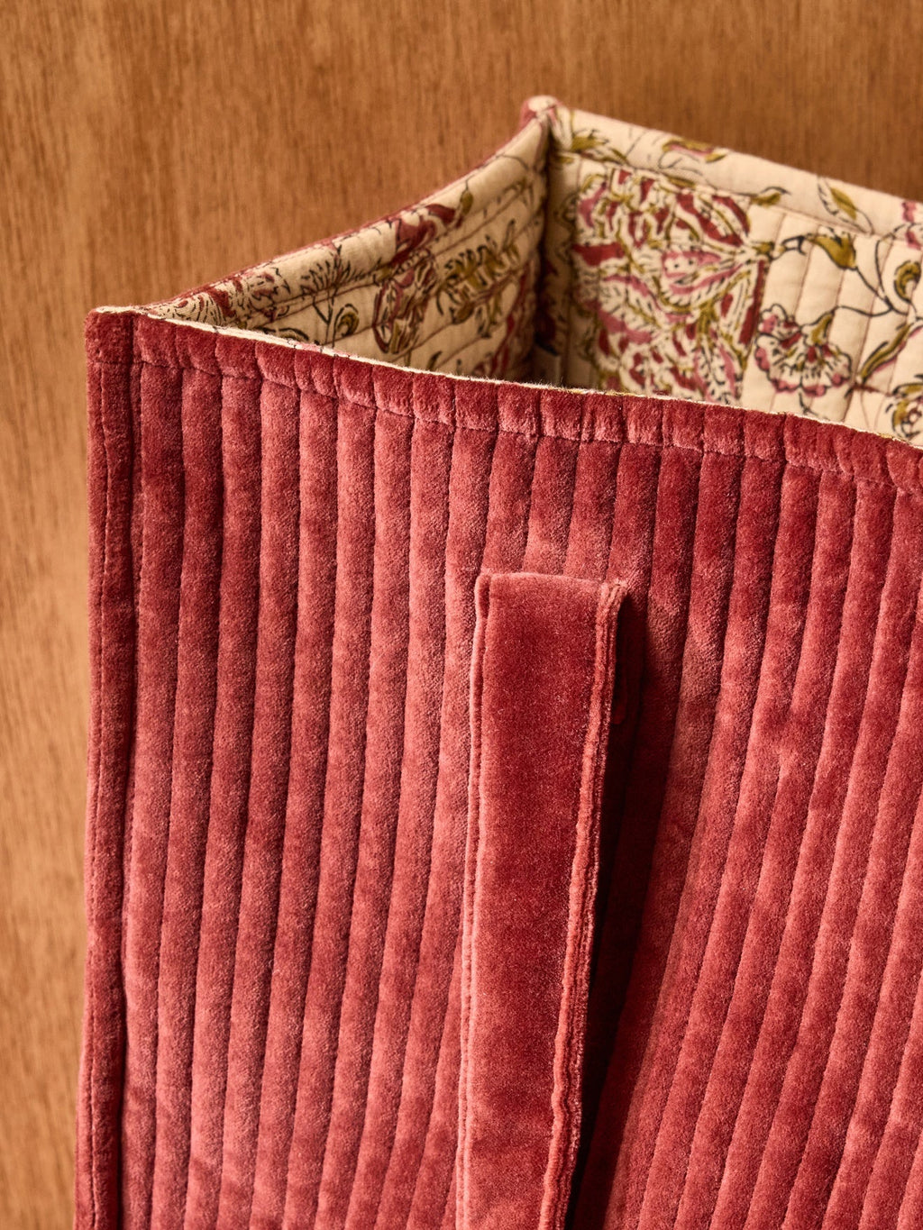 Sac cabas matelassé en velours côtelé – motif décoratif, motif décoratif – vue 2
