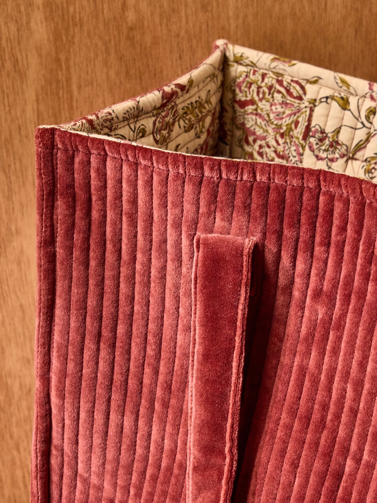 Sac cabas matelassé en velours côtelé – motif décoratif, motif décoratif – vue 2